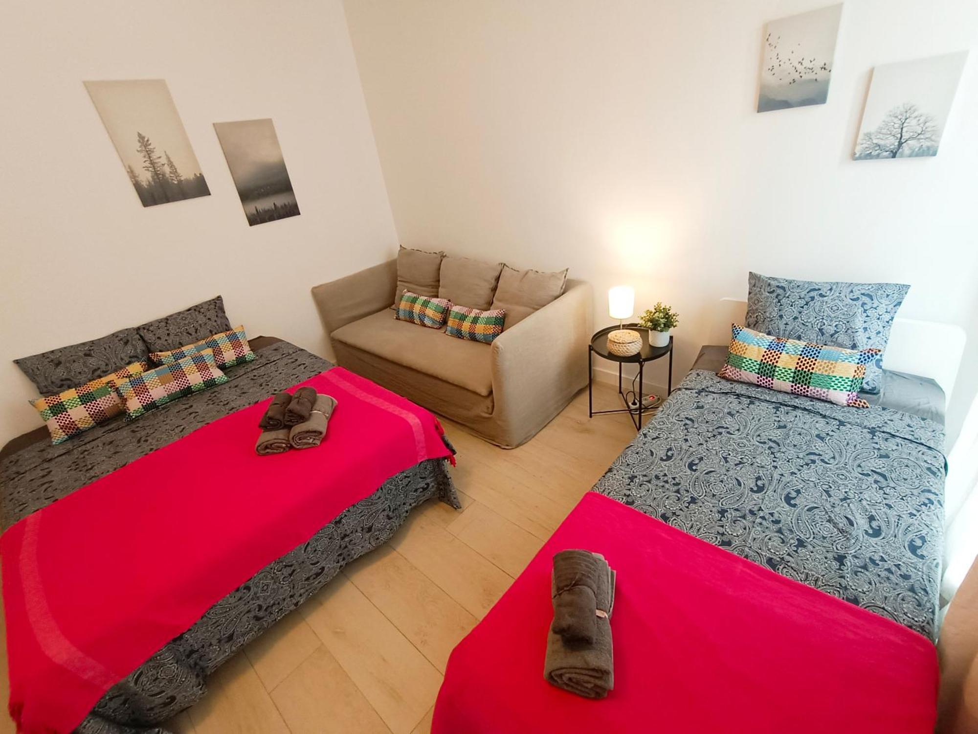 Private Rooms By Plaza Universidad Барселона Екстер'єр фото